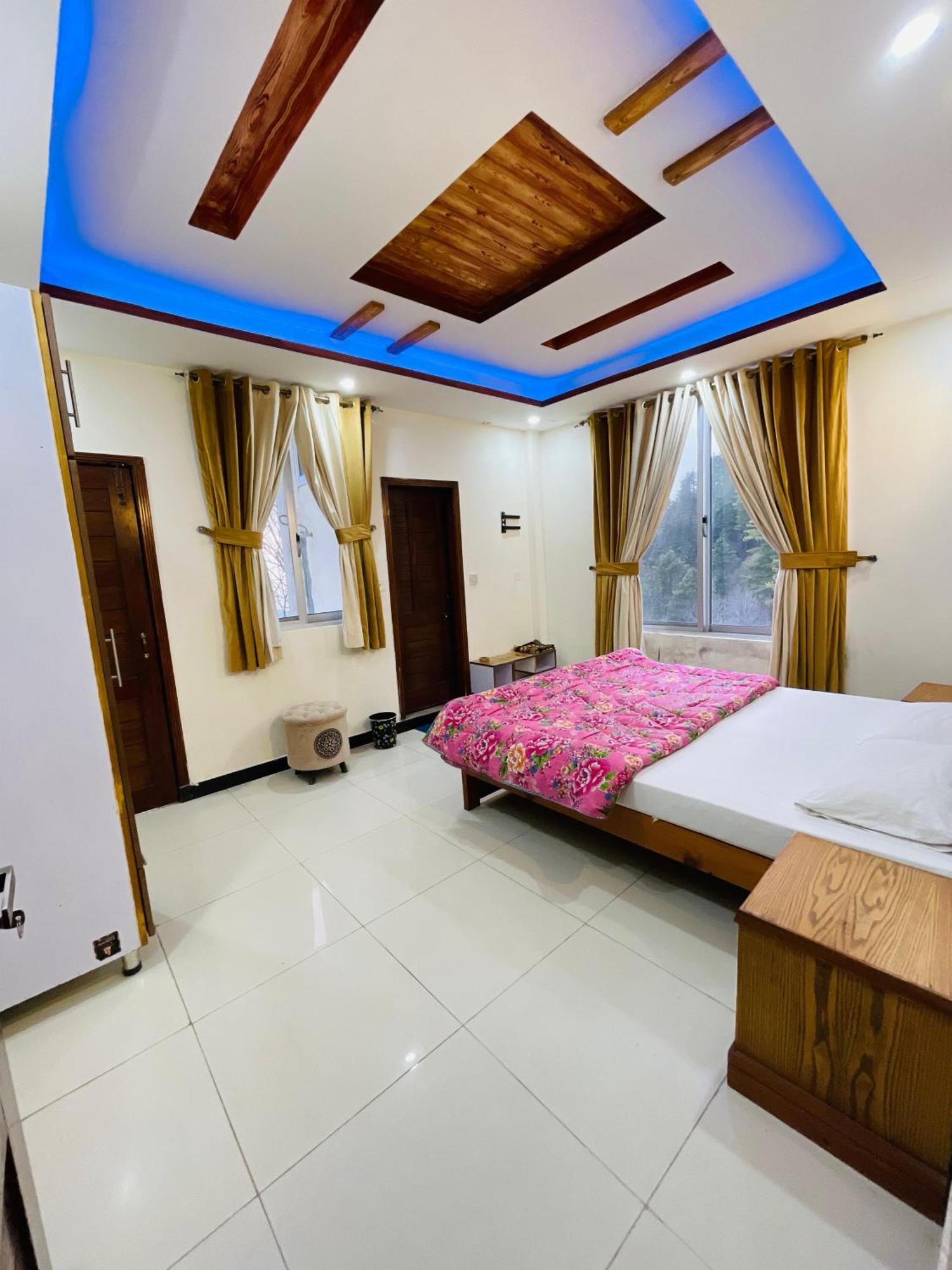 Paradise View Hotel & Restaurant Khaira Gali Exterior photo
